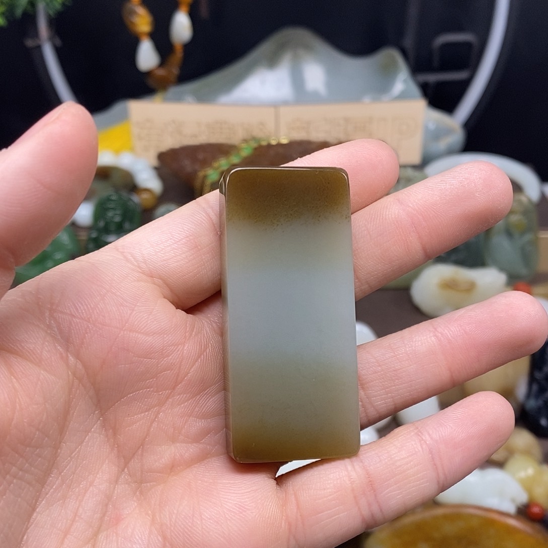 和田玉颈饰未镶嵌67