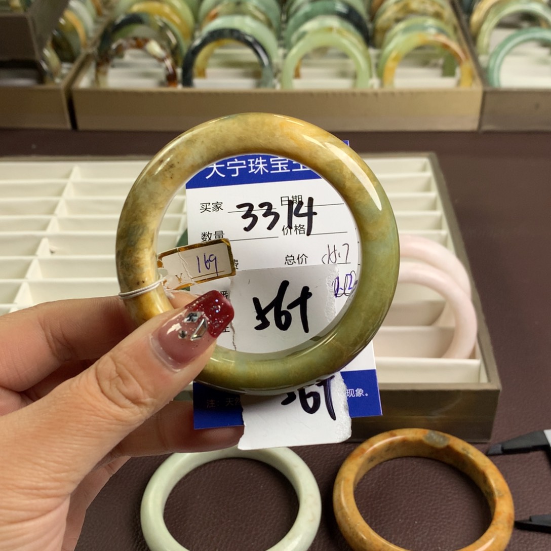 蛇纹石玉手镯未镶嵌3314