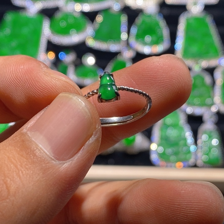 翡翠戒指银S925镶嵌天然A货翡翠