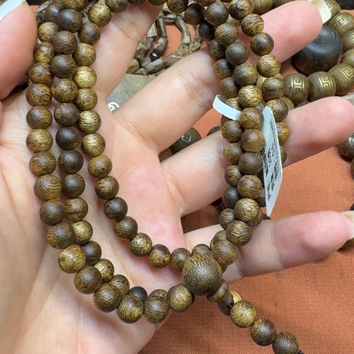 大叶紫檀（黑酸枝木类）