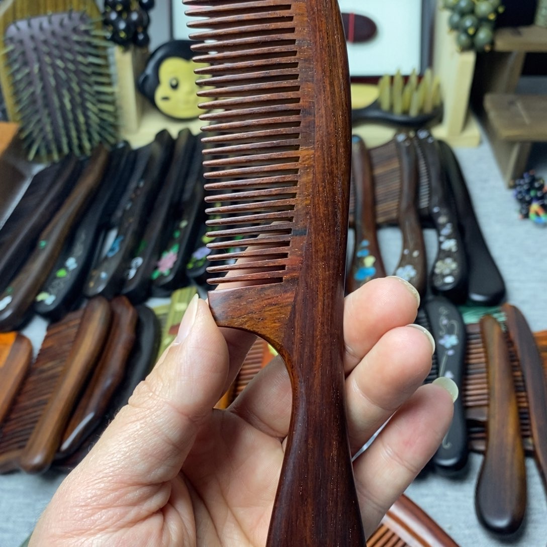 交趾黄檀（大红酸枝）梳子