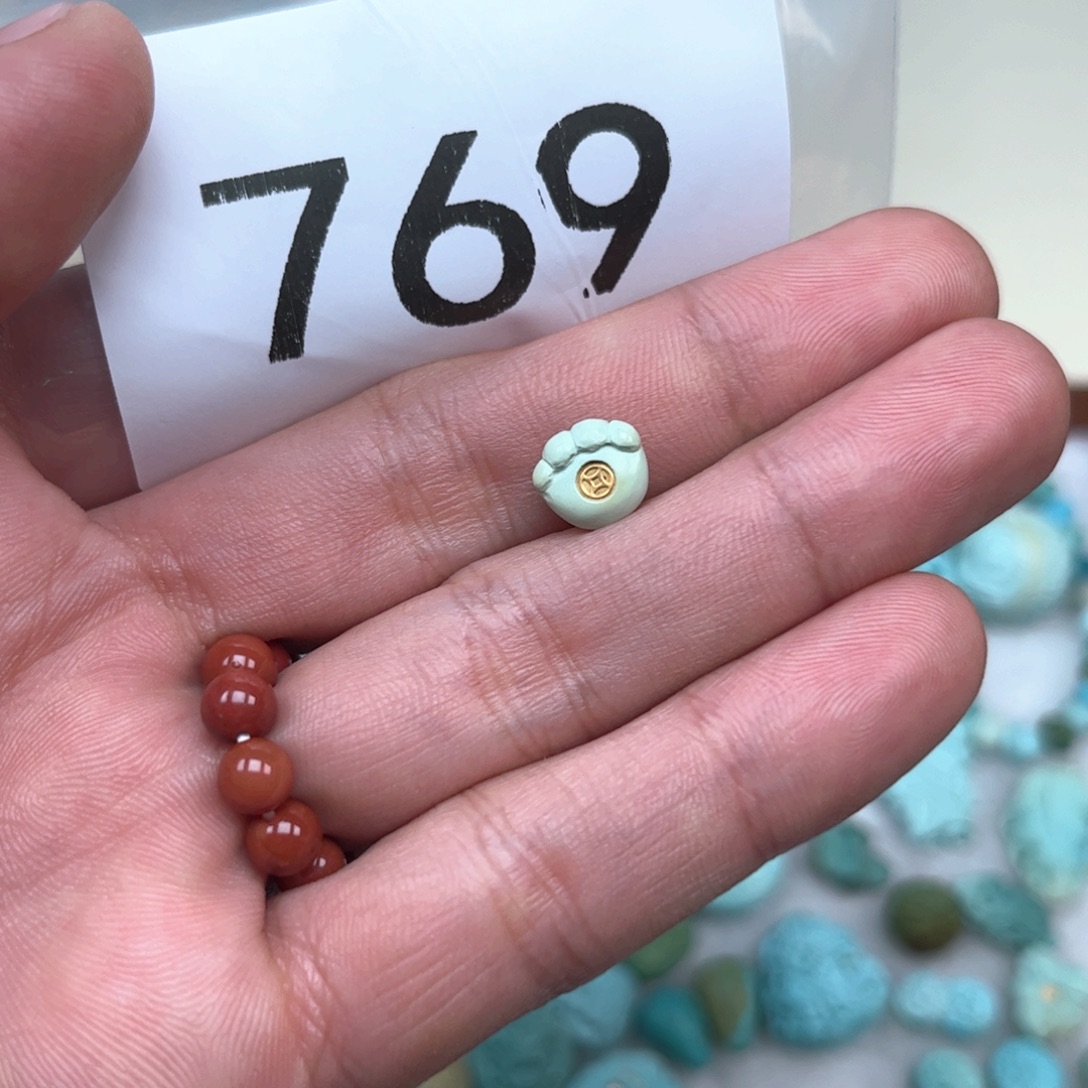 南红玛瑙未镶嵌珠宝奇石