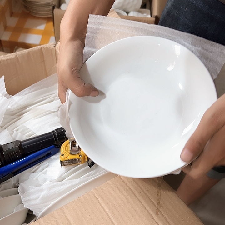 微瑕介意勿拍不退不换 纯白8英寸深盘6只