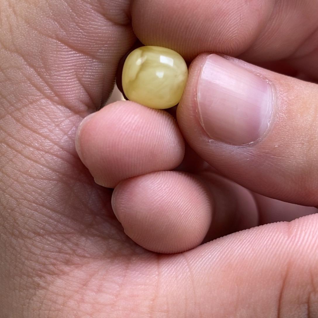 G***d蜜蜡未镶嵌裸石配饰