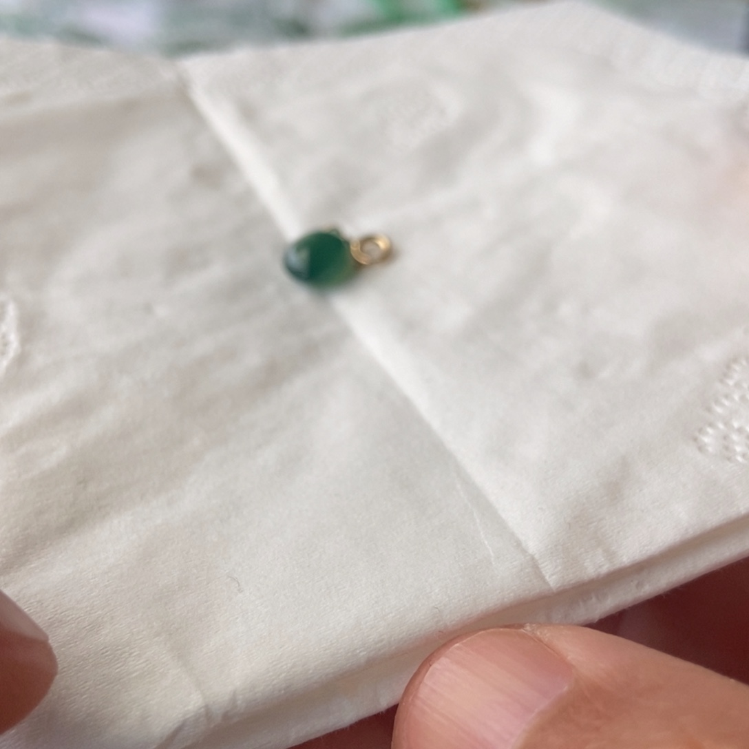 我***呀翡翠散珠翡翠手串珠链工厂自己生产的