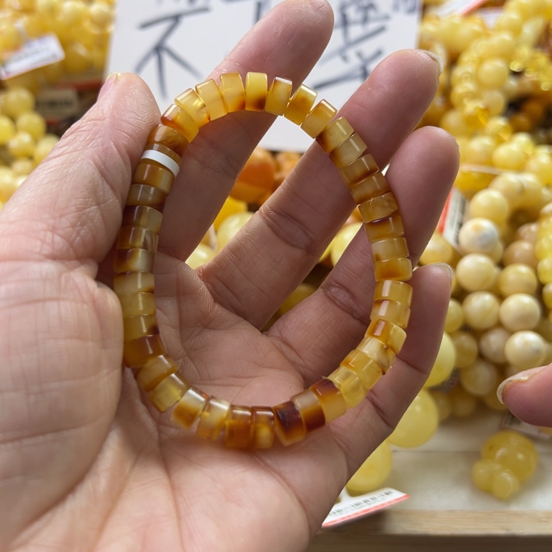 琥珀珠宝奇石未镶嵌