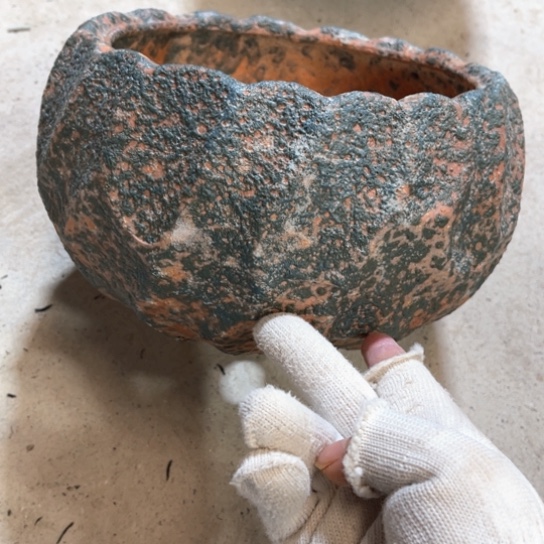 罐默认微瑕，有孔编号15-231