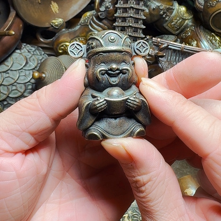 铜器摆件收收藏藏