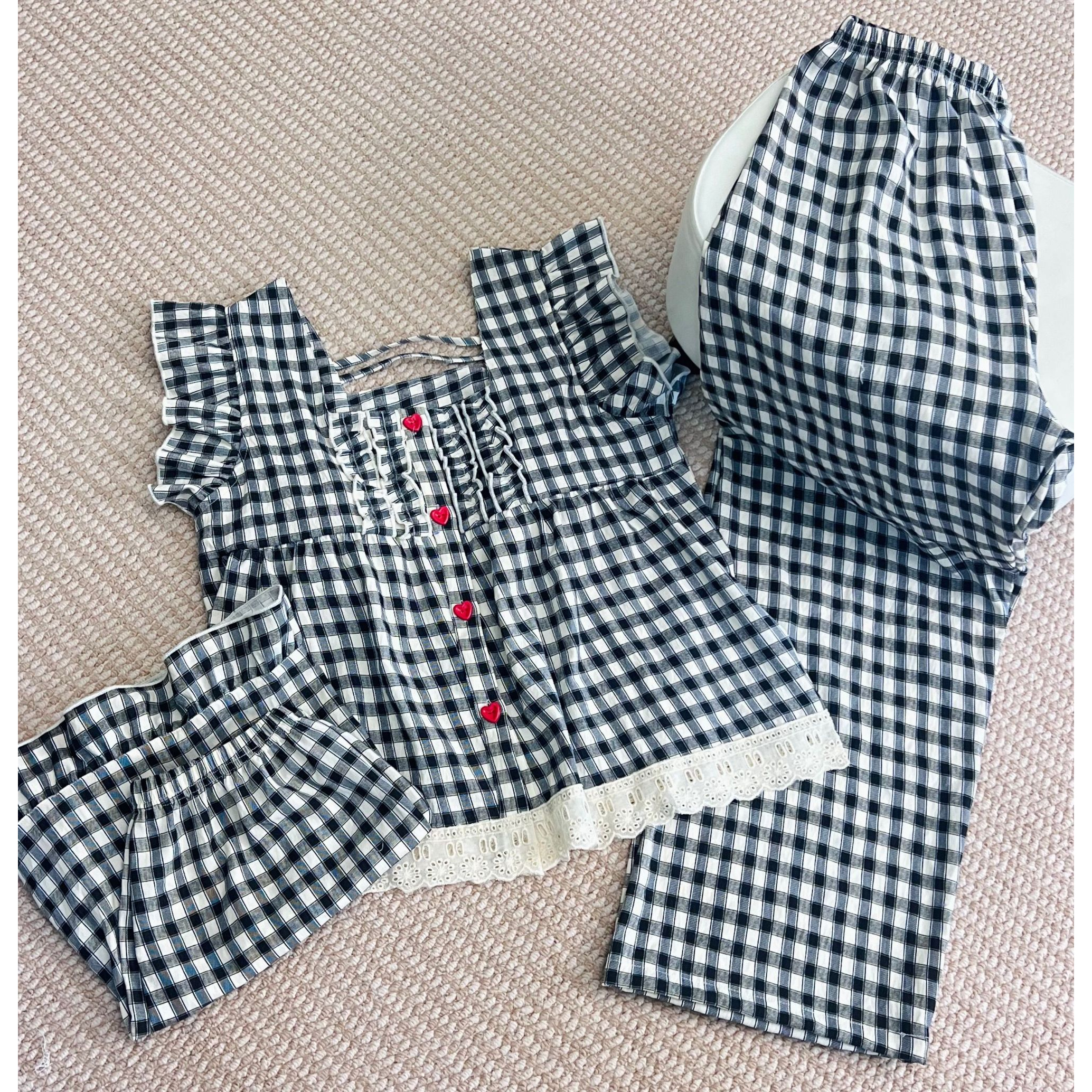 140-夏季新款黑白格小飞袖带胸垫三件套