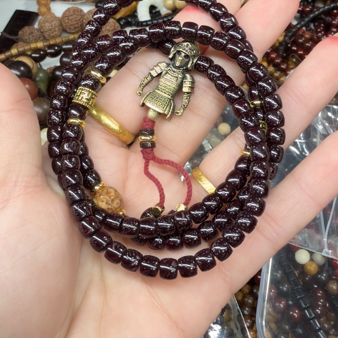 无事牌维腊木（绿檀）