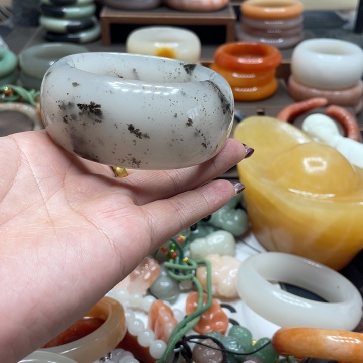 石英质玉手镯合金三*