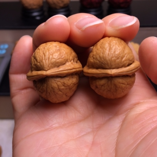 文玩核桃把件小屁桃13