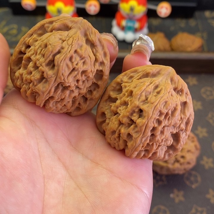 桃核把件南疆石文玩核桃