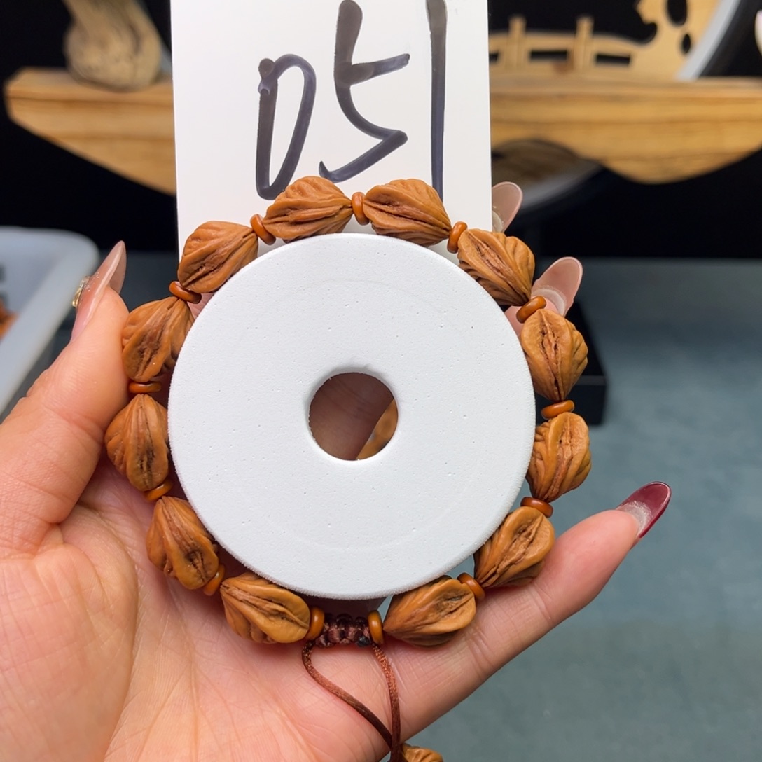 桃核手串13生命之源