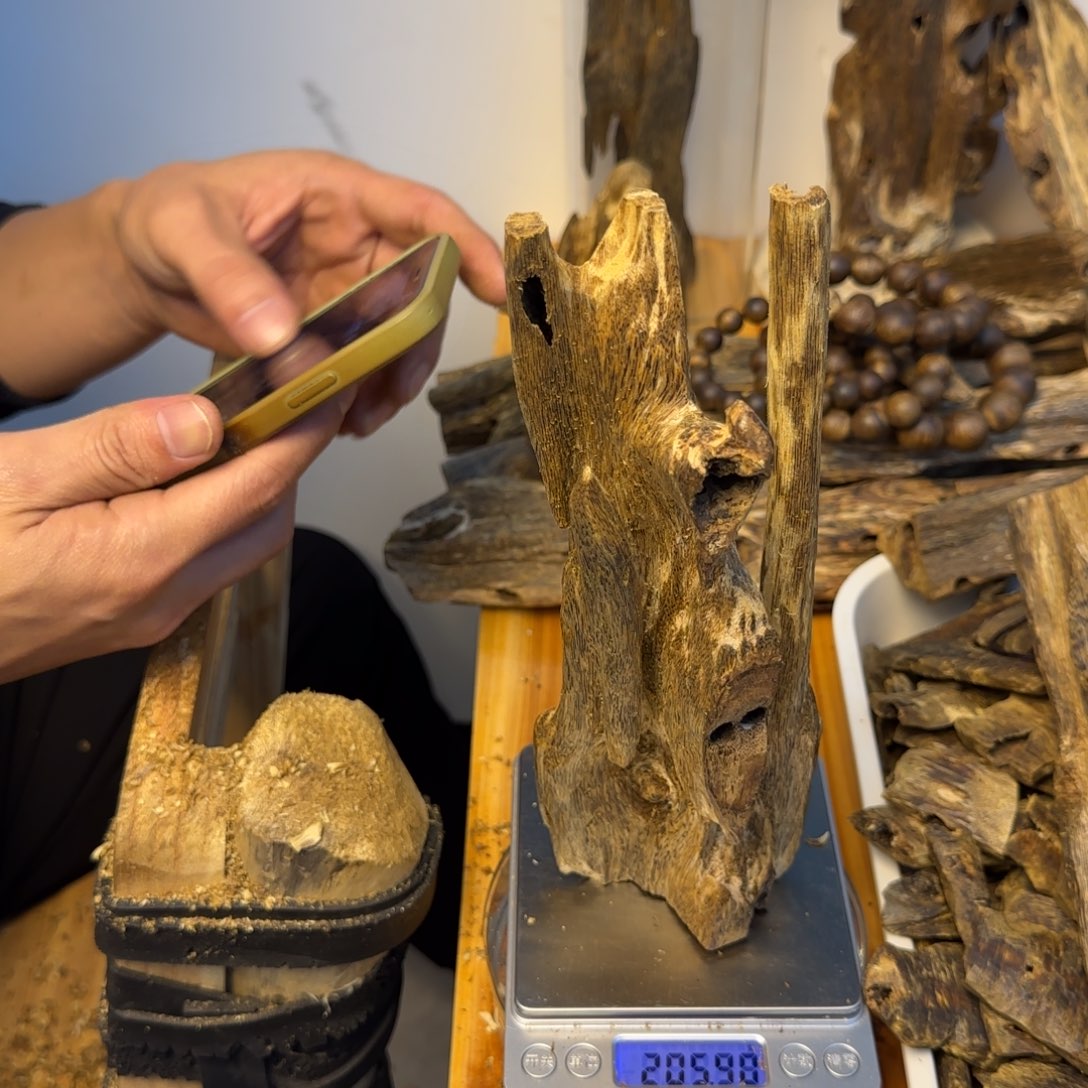 沉香碎屑沉香沉香奇楠虫漏料