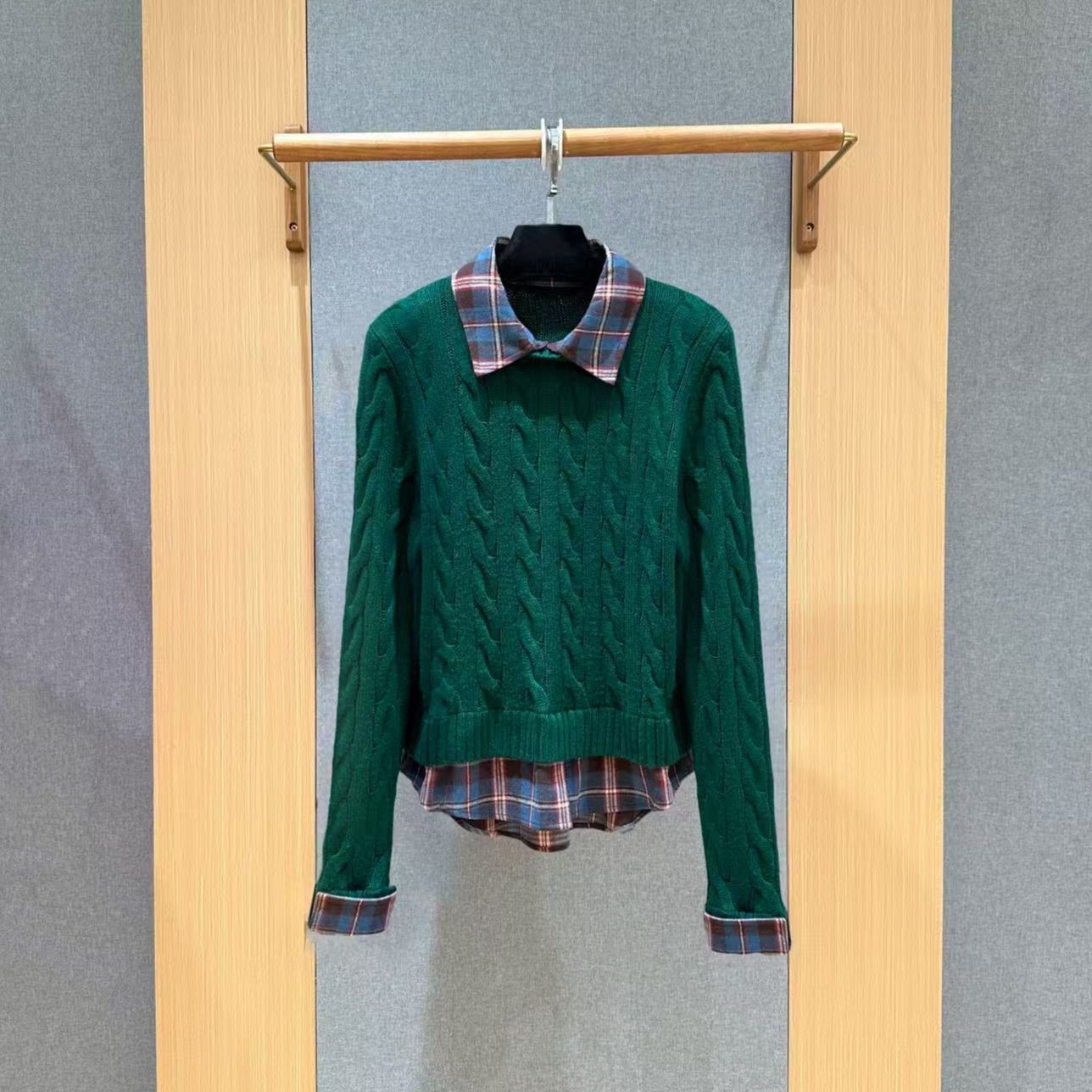JISI 绿色格纹假两件针织毛衣-MZ25949J