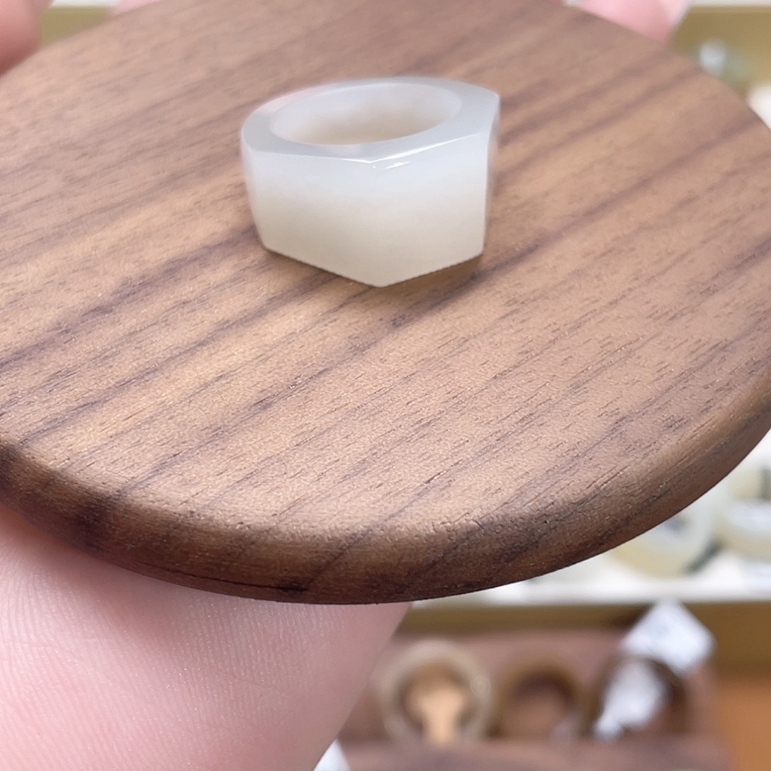 和田玉戒指未镶嵌12-16.3