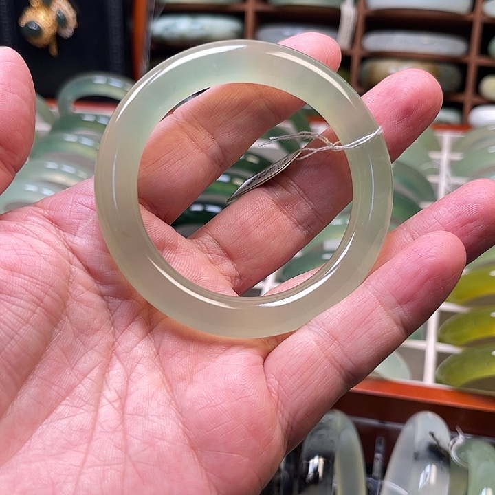 岫玉未镶嵌手镯岫玉