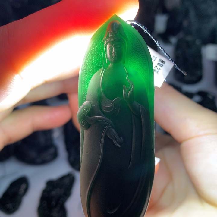 定制翡翠未镶嵌观音