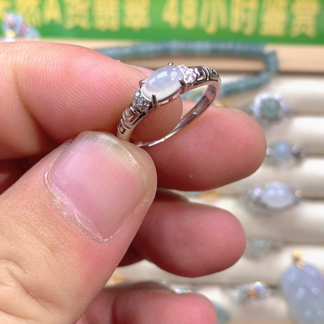 翡翠未镶嵌戒指翡翠