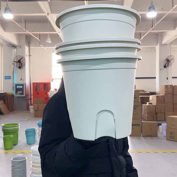 微瑕圆控口30高27白色无托4只