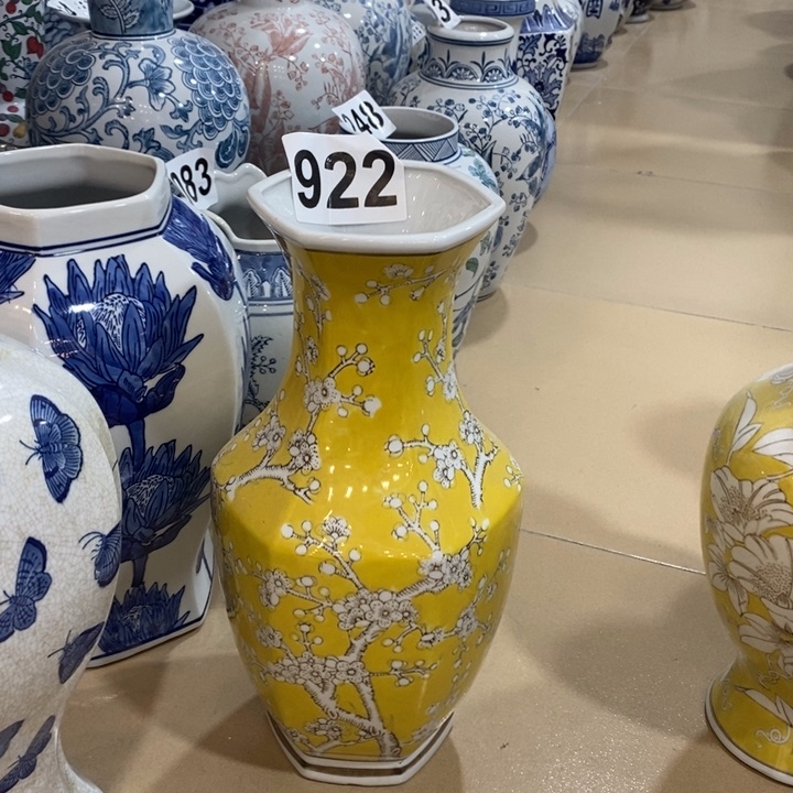 【闪购商品】摆件转****宝陶瓷六角花瓶摆件。。。