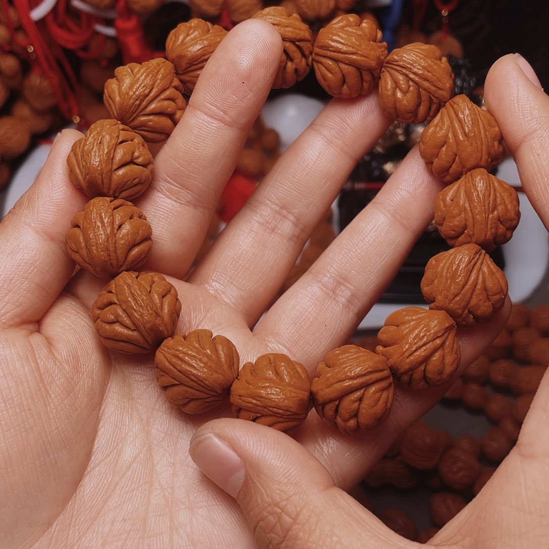 桃核吊坠龙纹桃枭