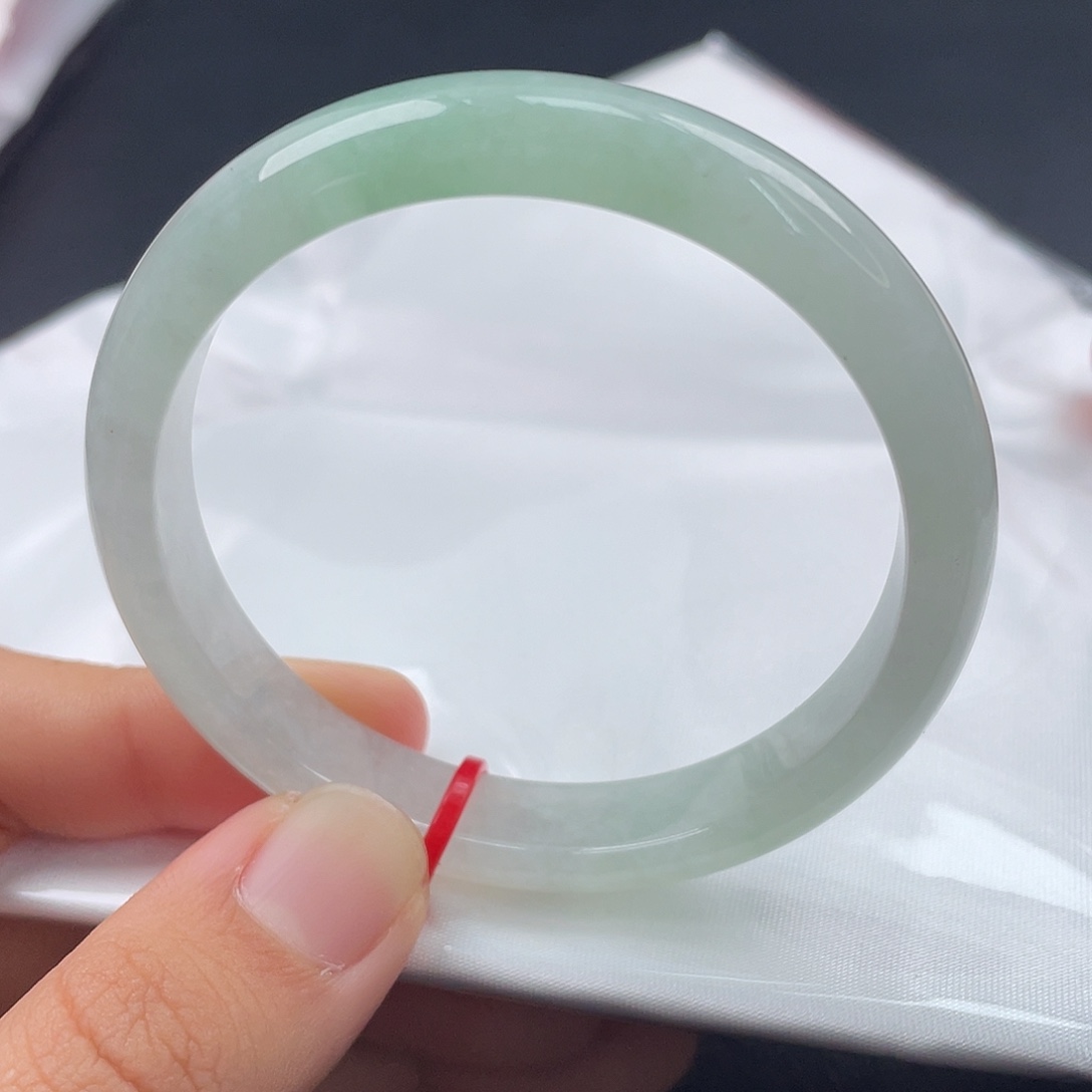 翡翠未镶嵌手镯5152圈