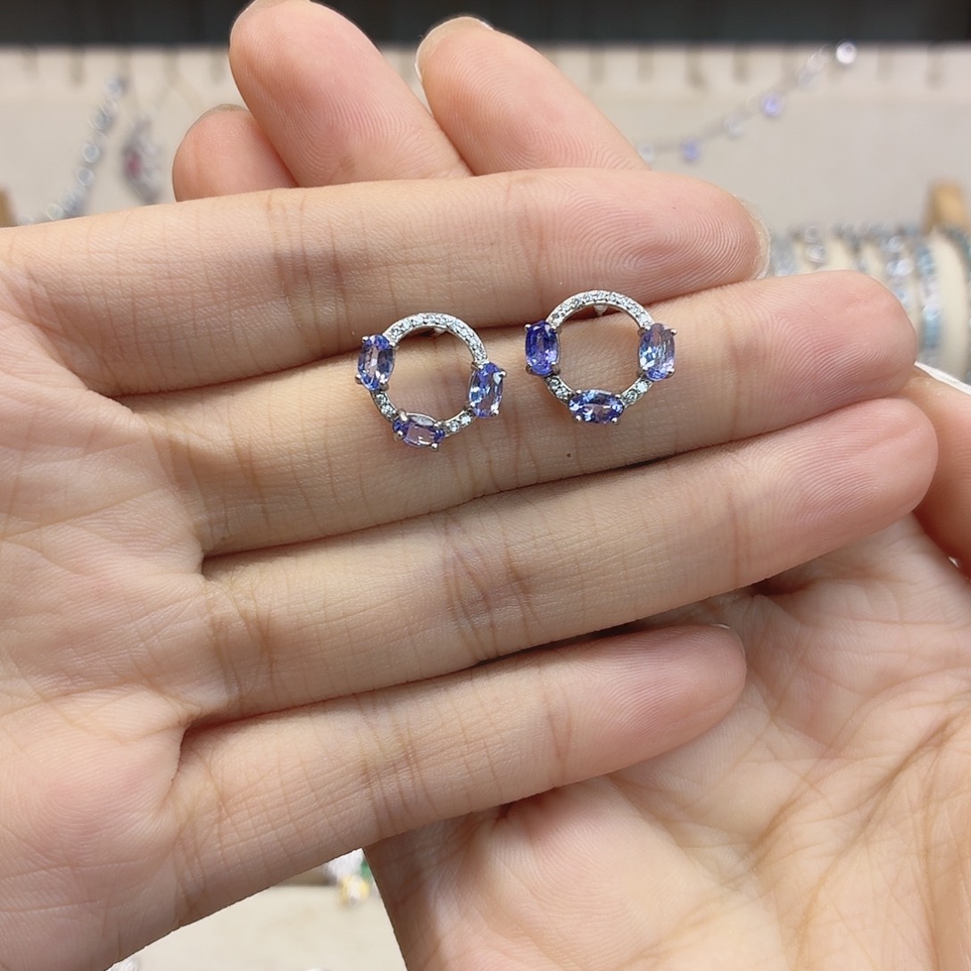 银S925镶嵌耳饰坦桑石