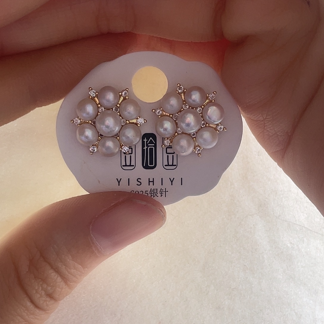 淡水珍珠耳饰未镶嵌