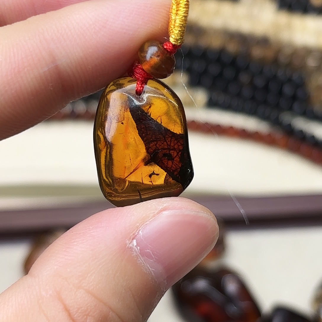 琥珀未镶嵌裸石大