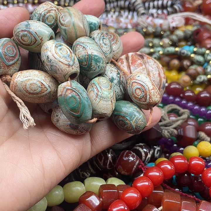 李***屎玛瑙/玉髓未镶嵌颈饰