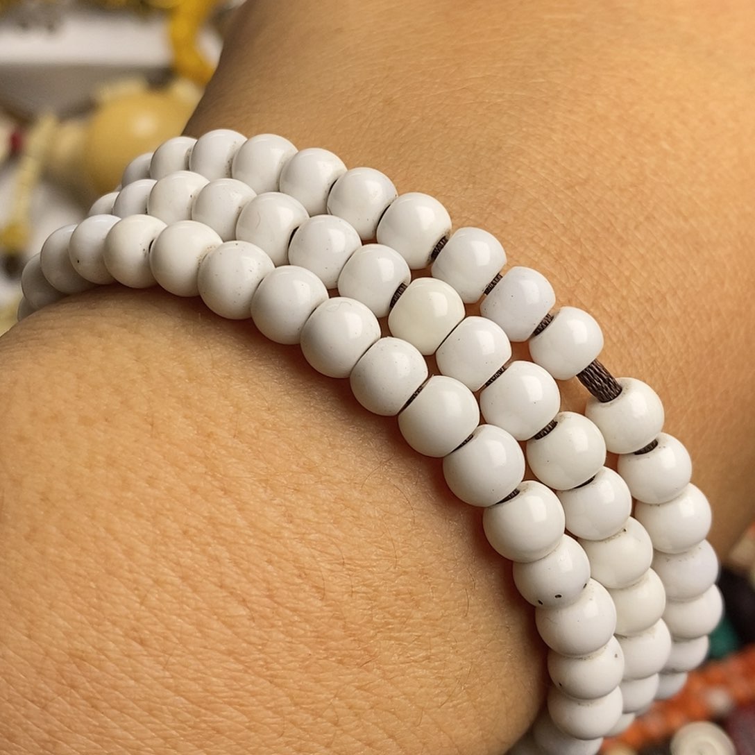 贝壳手串/手链…………………………………………