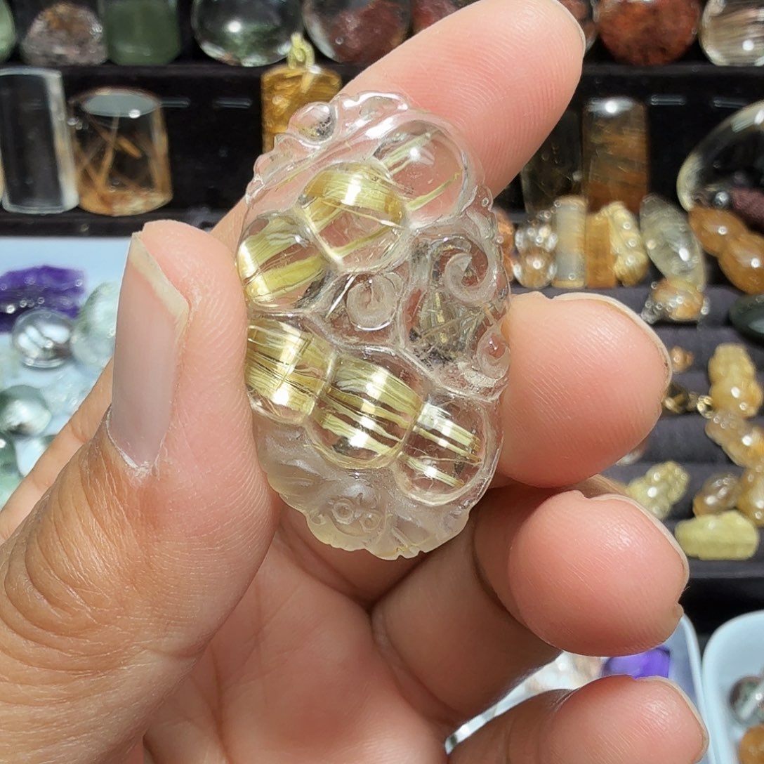 惹***气未镶嵌颈饰水晶水晶