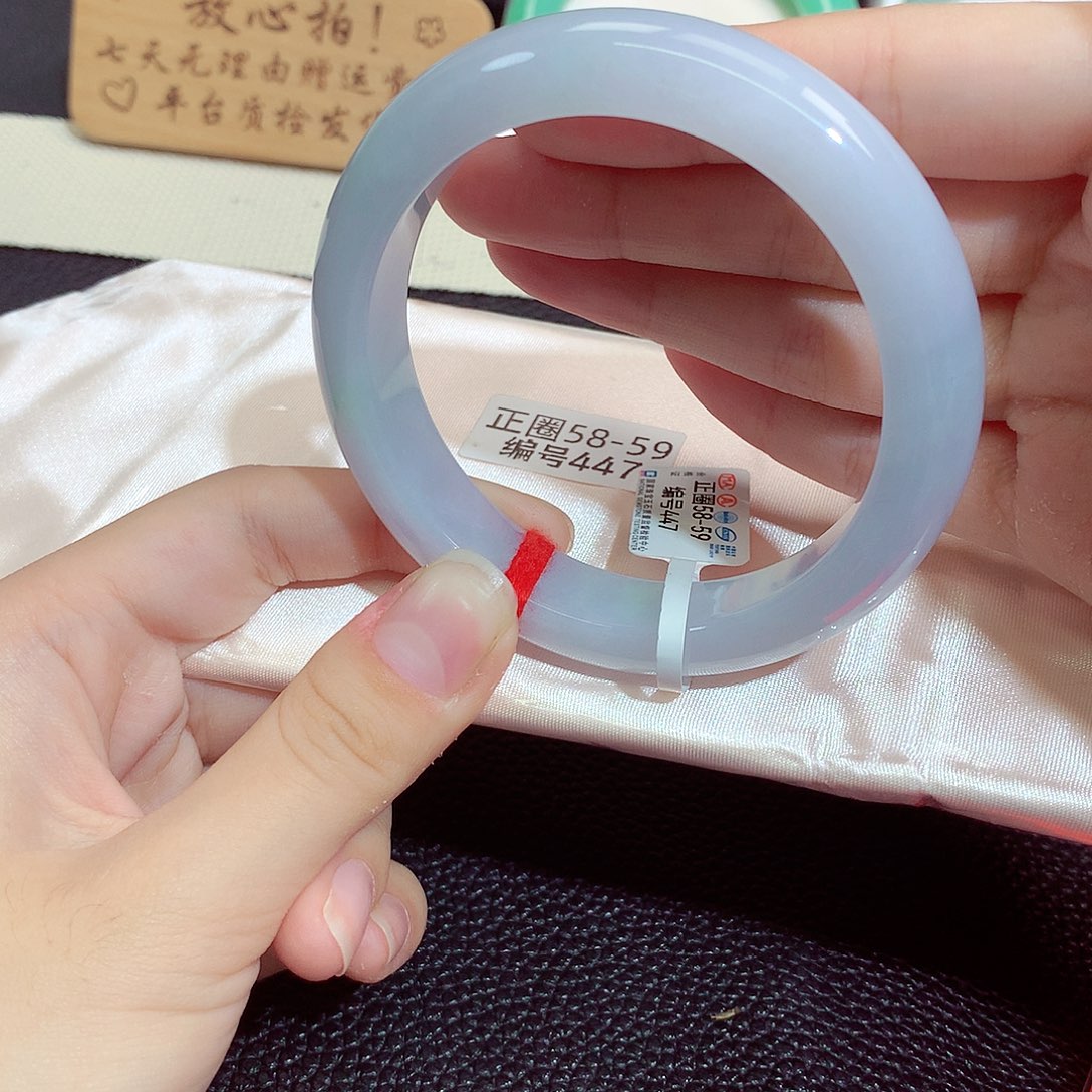 翡翠未镶嵌手镯447