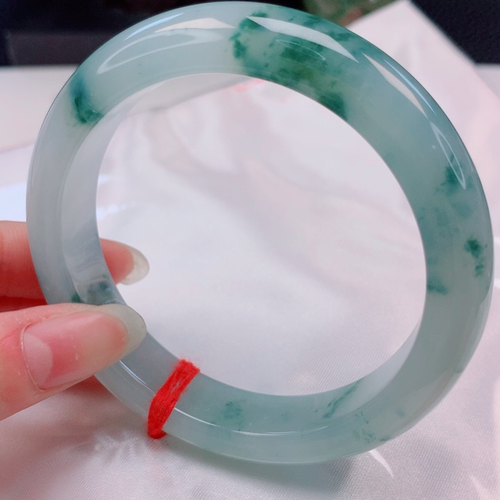 翡翠未镶嵌手镯58圈