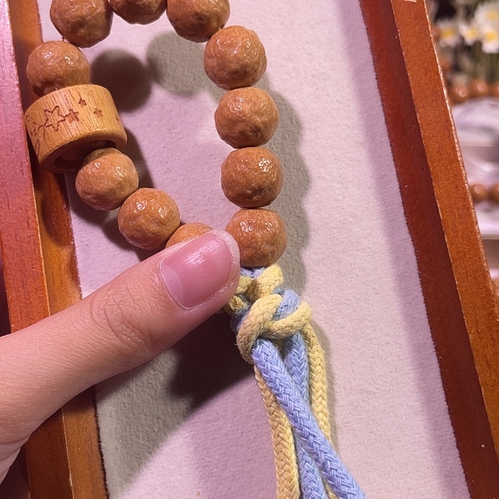 猴头核桃吊坠砂糖橘手持设计款