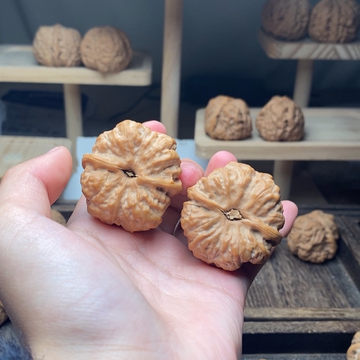 文玩核桃吊坠三角蛙40