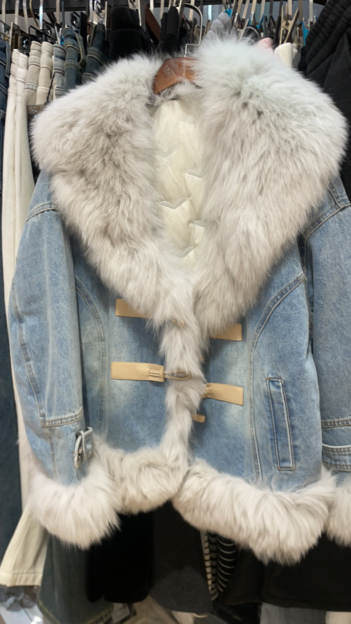 冬款皮草白鸭绒牛仔外套