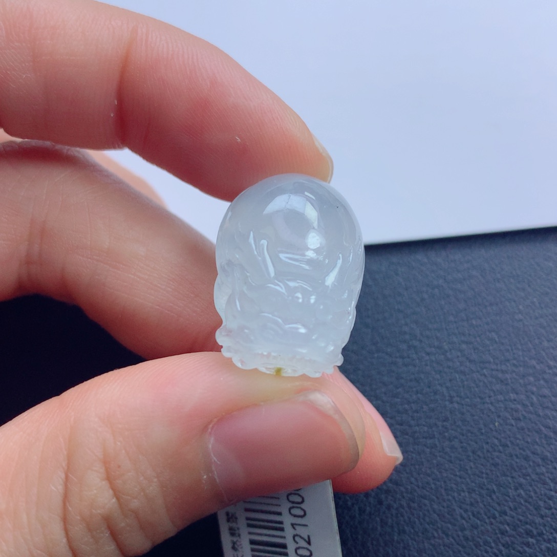 翡翠未镶嵌颈饰龙头龟