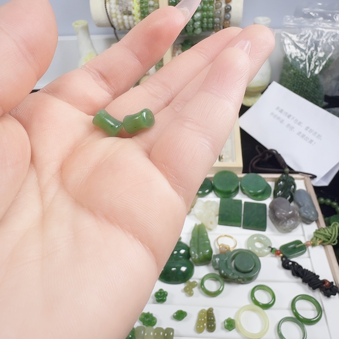 啊***呀和田玉未镶嵌珠宝半成品