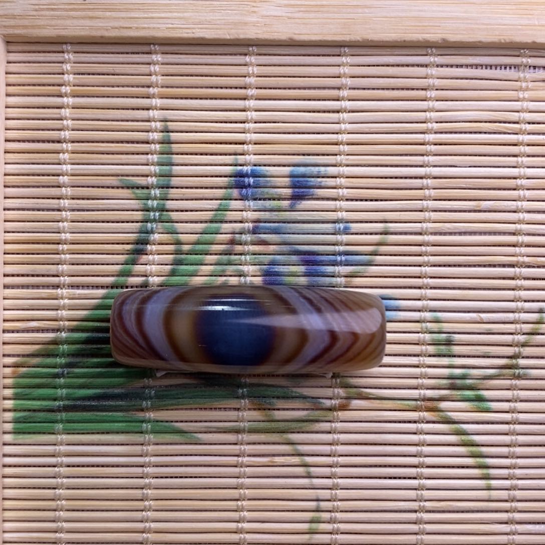 玉***龙玛瑙/玉髓未镶嵌珠宝半成品