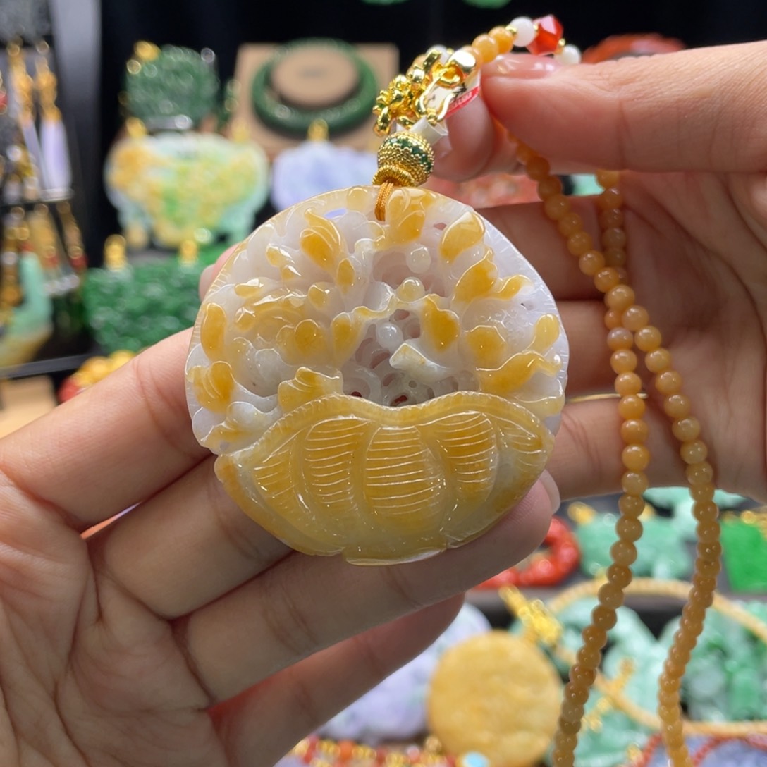 翡翠颈饰未镶嵌代编织