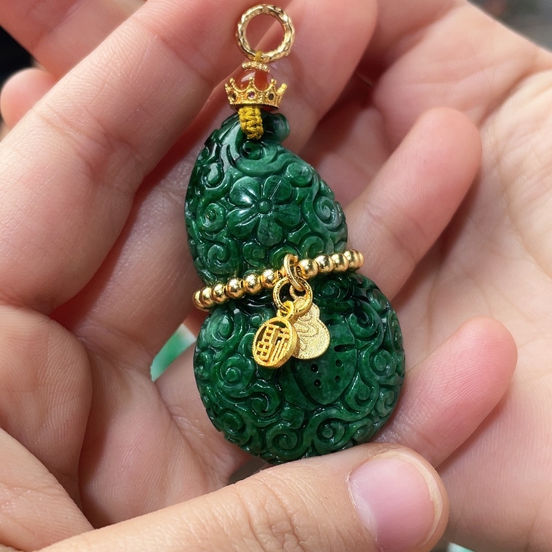 南***。翡翠未镶嵌吊坠(不含链)福利