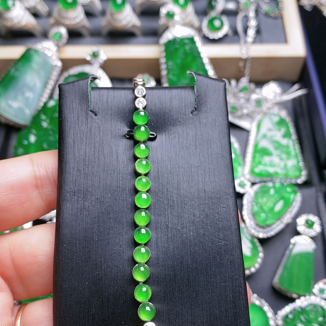 翡翠手链未镶嵌手链5