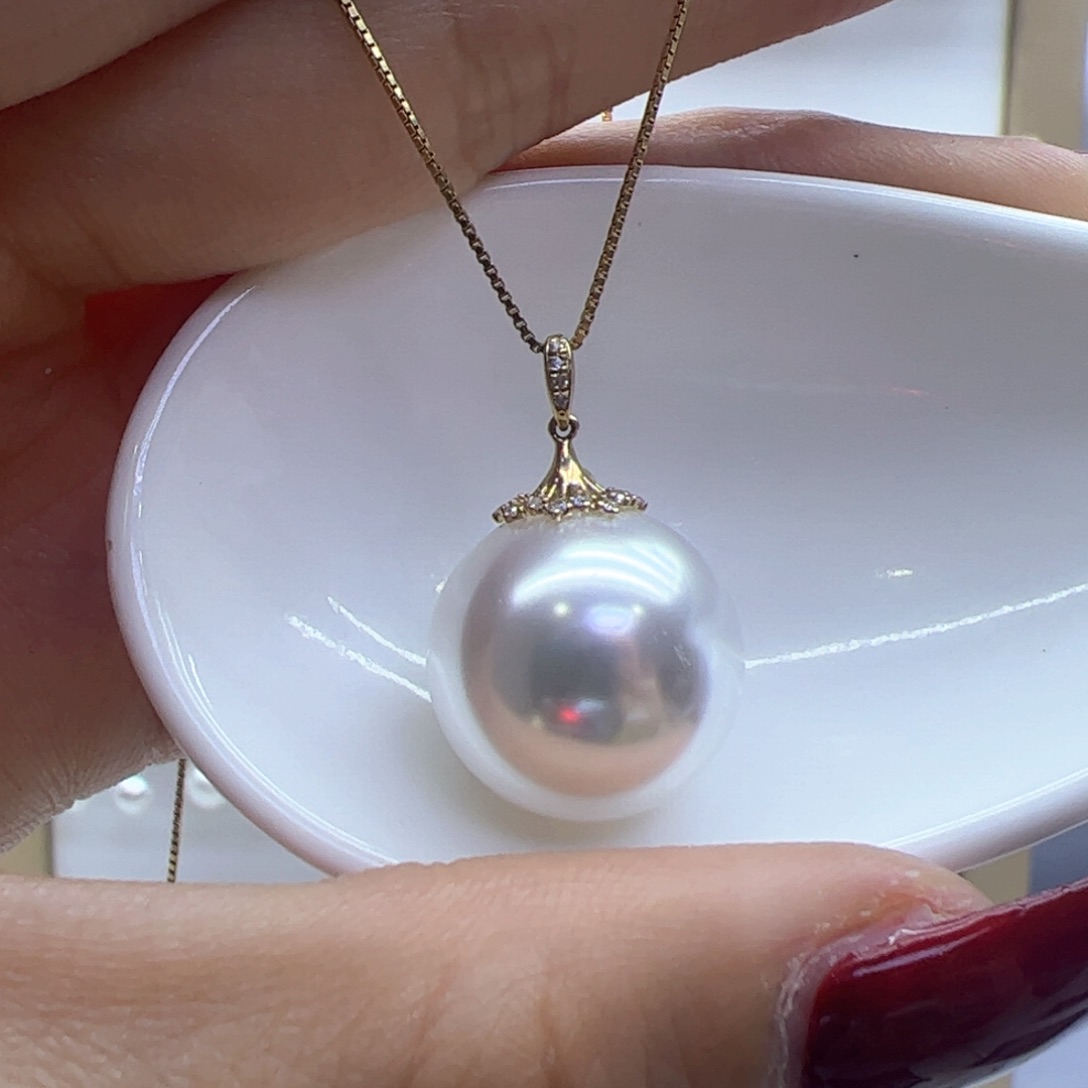 淡水珍珠吊坠(赠链)18K金镶嵌