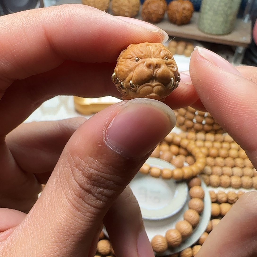 猴头核桃吊坠不是叫兽记得记得就好