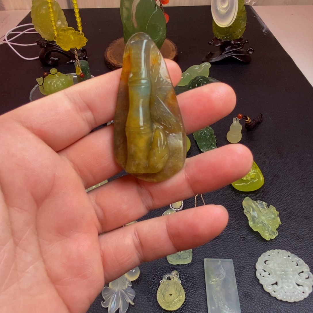 蛇纹石玉合金颈饰