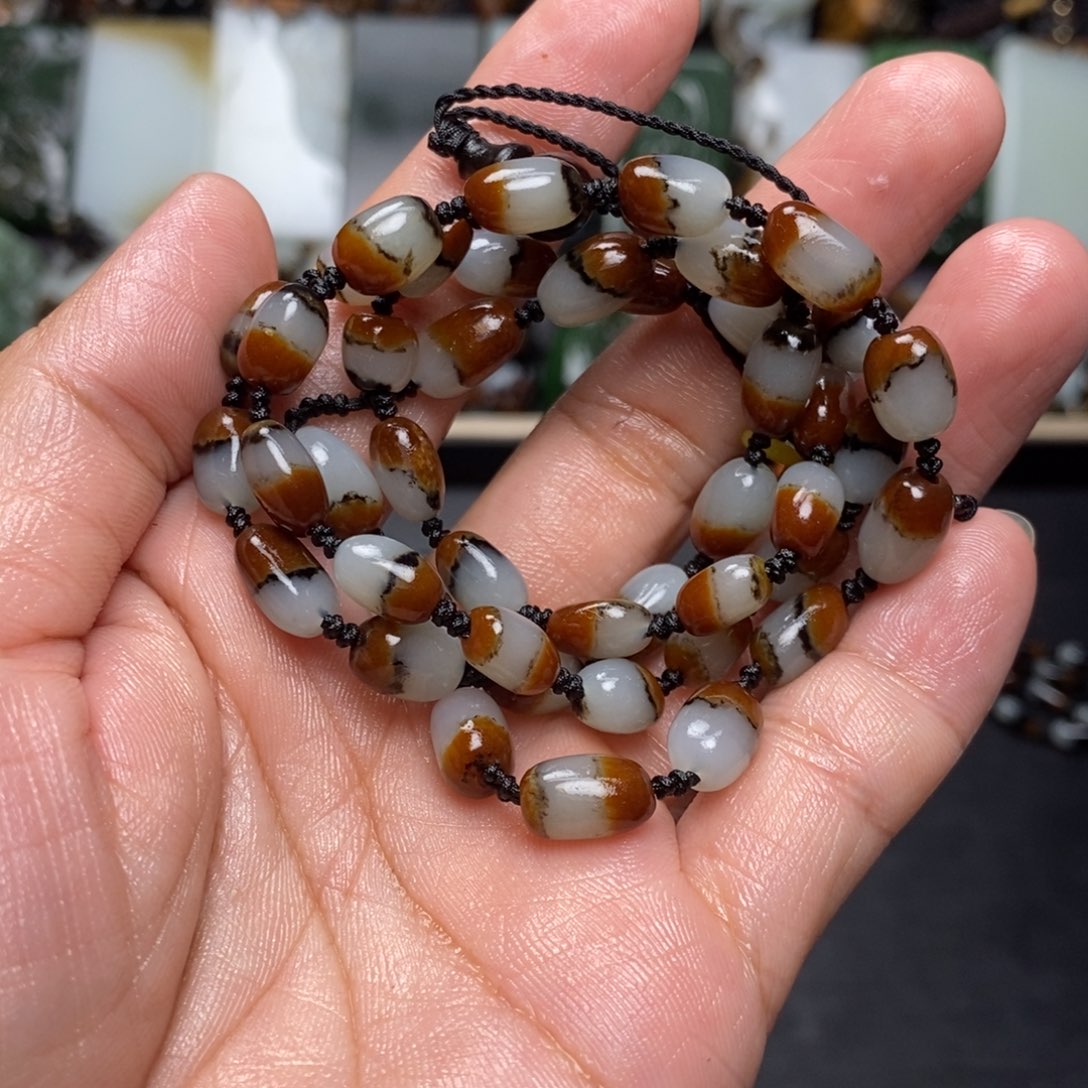 风***影和田玉未镶嵌项链