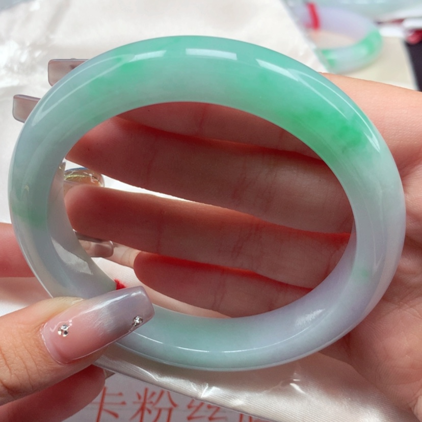 【闪购商品】翡翠手镯未镶嵌62圈
